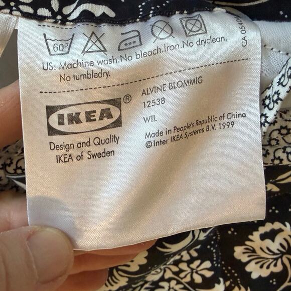 IKEA pillowcases 2 ft x 2 ft black white floral pattern classic - Picture 4 of 5